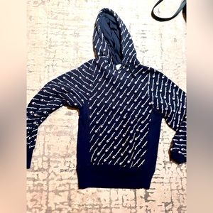 Champion Hoodie men’s extra small fits like a youth large